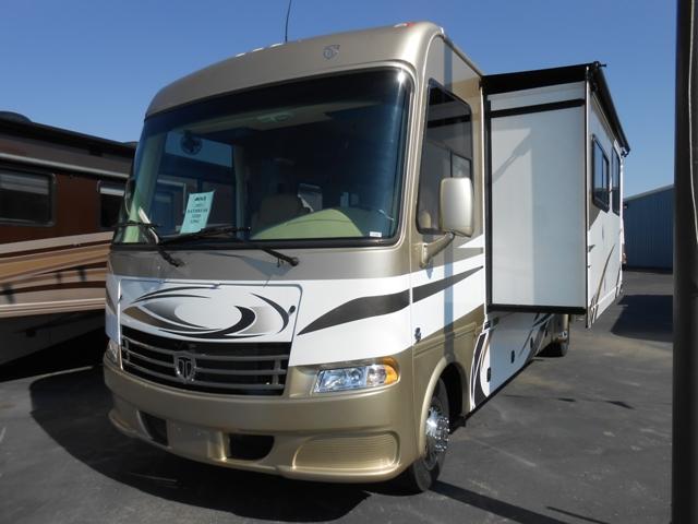 2013 THOR MOTOR COACH DayBreak
